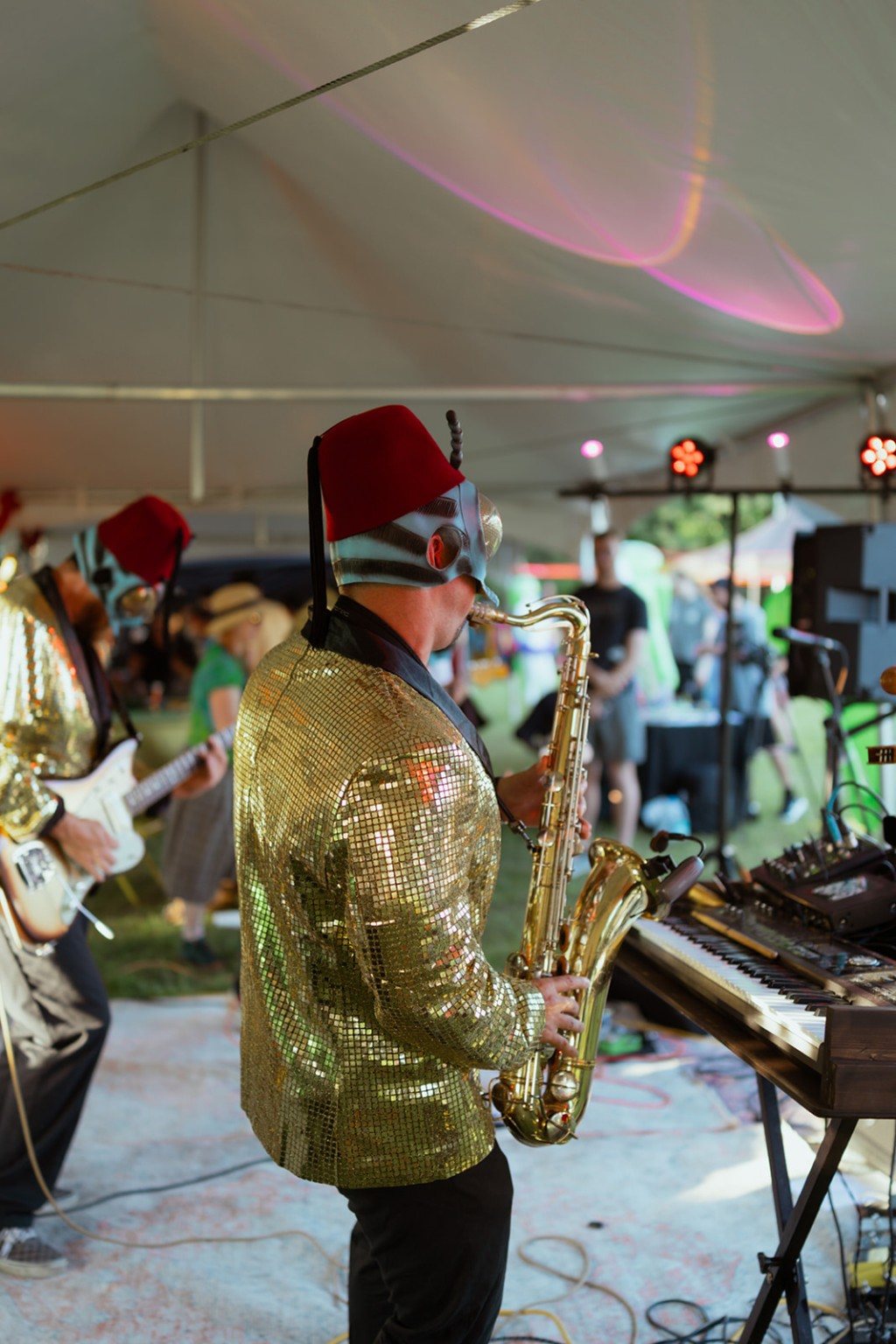 The Sci-Flies saxophone and keyboard performance